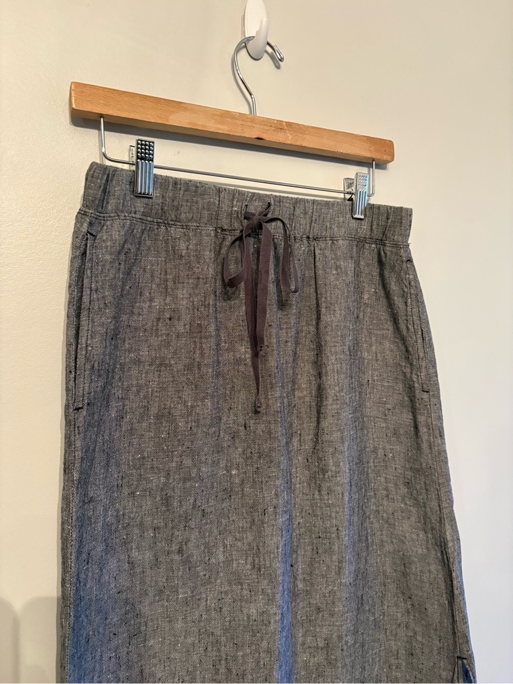 Max Studio linen maxi skirt side slits pockets drawstring waist - Picture 5 of 16